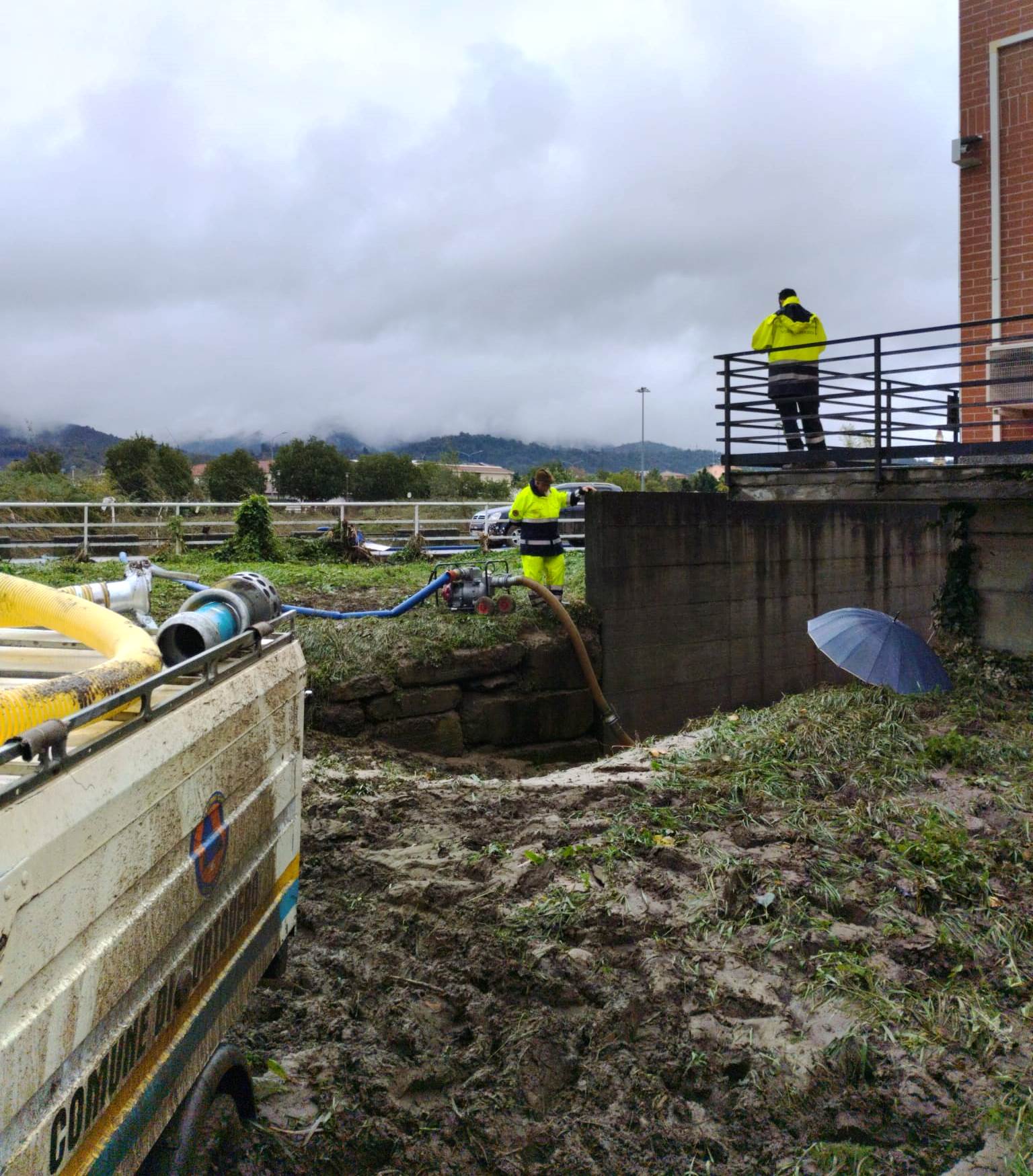 Protezione civile in azione a Carcare: "Situazione drammatica"